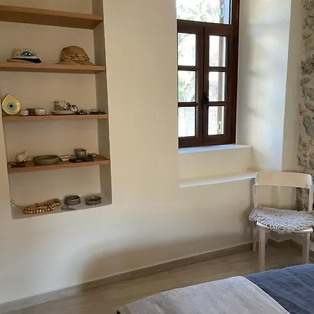 فيلة The Red Cliffs ليونِذيو