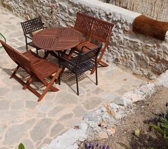 The Red Cliffs Villa