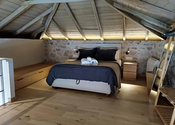 The Red Cliffs Villa