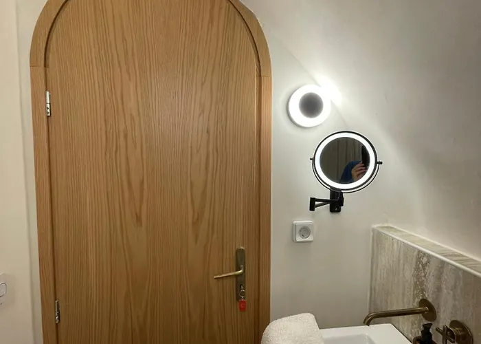 The Red Cliffs Villa *